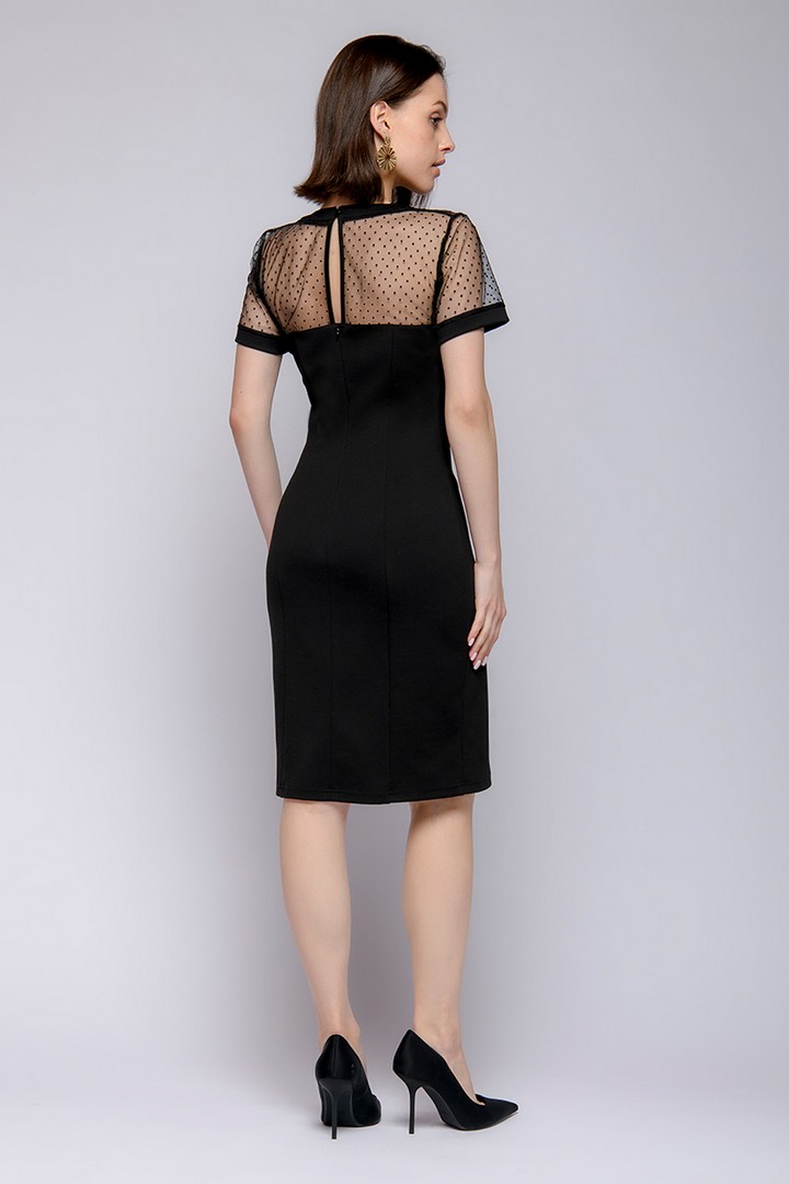 Фото товара 22261, платье футляр черное с отделкой фатином и короткими рукавами